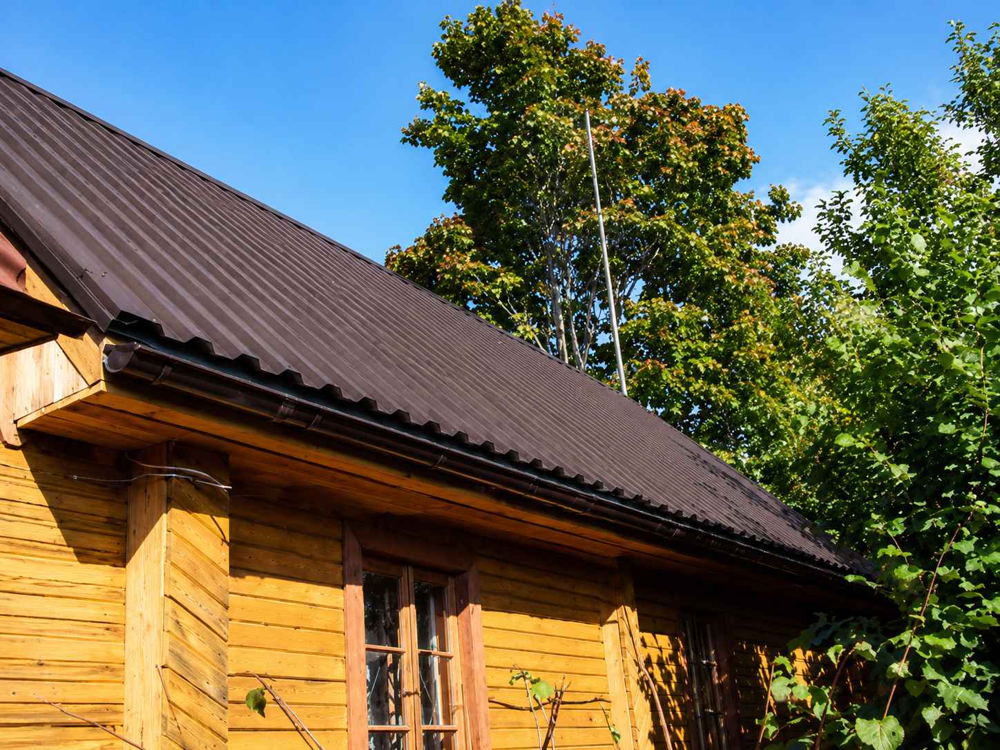 Крепление НС35 саморезами с EPDM-шайбой